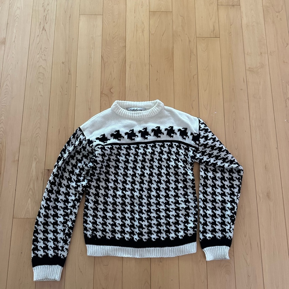 Vintage Houndstooth Pullover Sweater